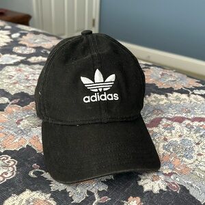 RELAXED STRAP-BACK HAT
